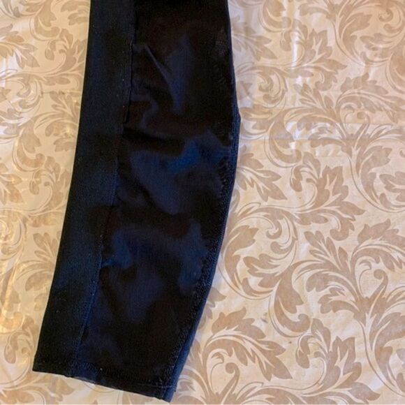 Fabletics Black Leggings Sz Medium Gorgeous - Picture 4 of 5